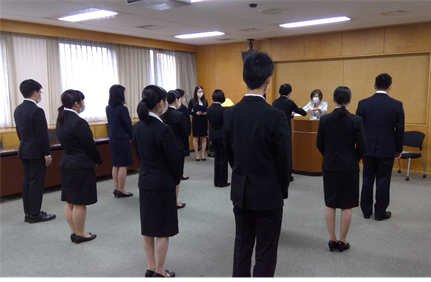 東京都公立大学法人の内定式を行いました。